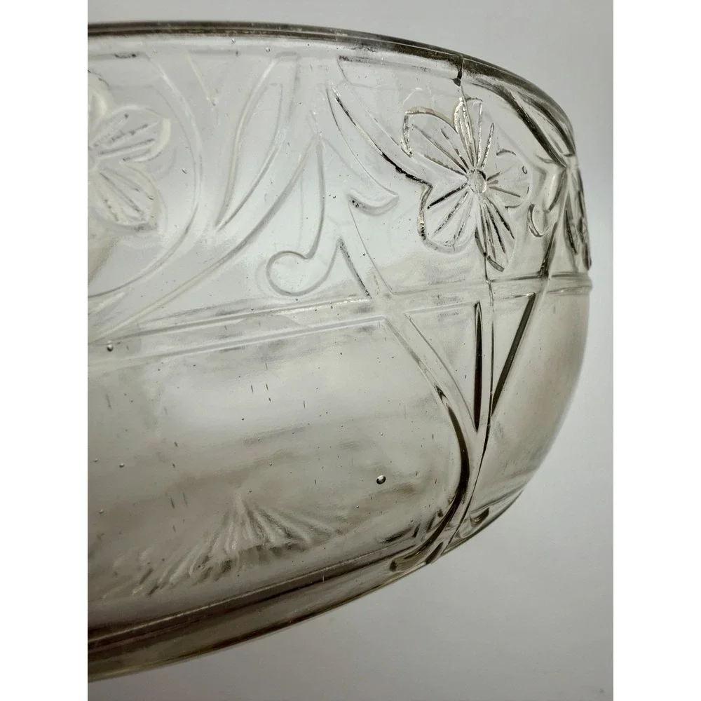 VTG Manganese Clear Pressed Glass Bowl Floral Vine Starburst Base UV Glow 9.5
